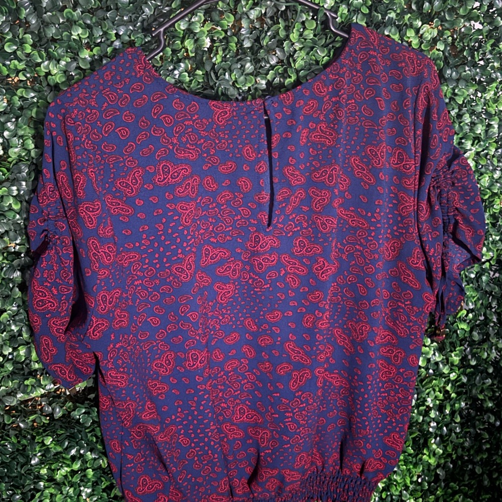 (NWOT) MICHAEL Michael Kors Navy and Red Paisley Blouse